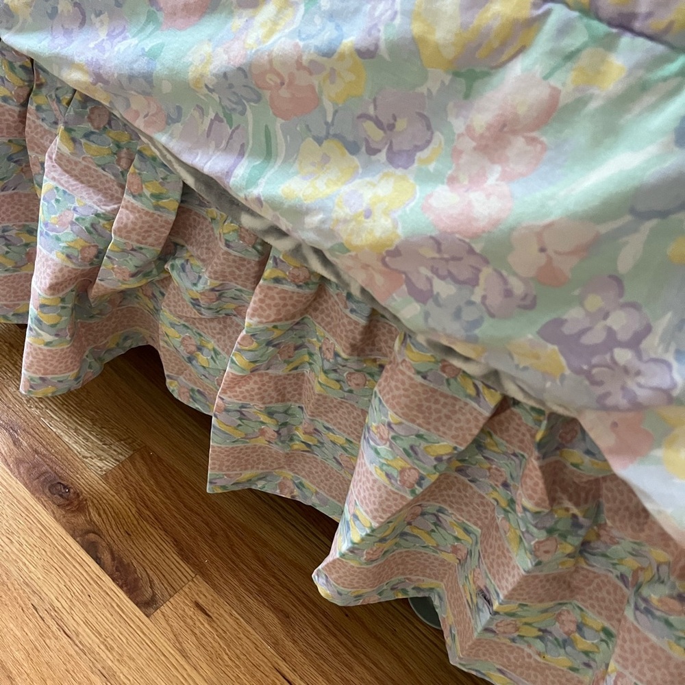 🌻4-piece full size comforter set - Picture 7 of 16